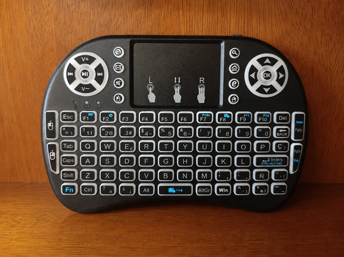 Mini Teclado Inalámbrico con Touchpad y Retroiluminación LED